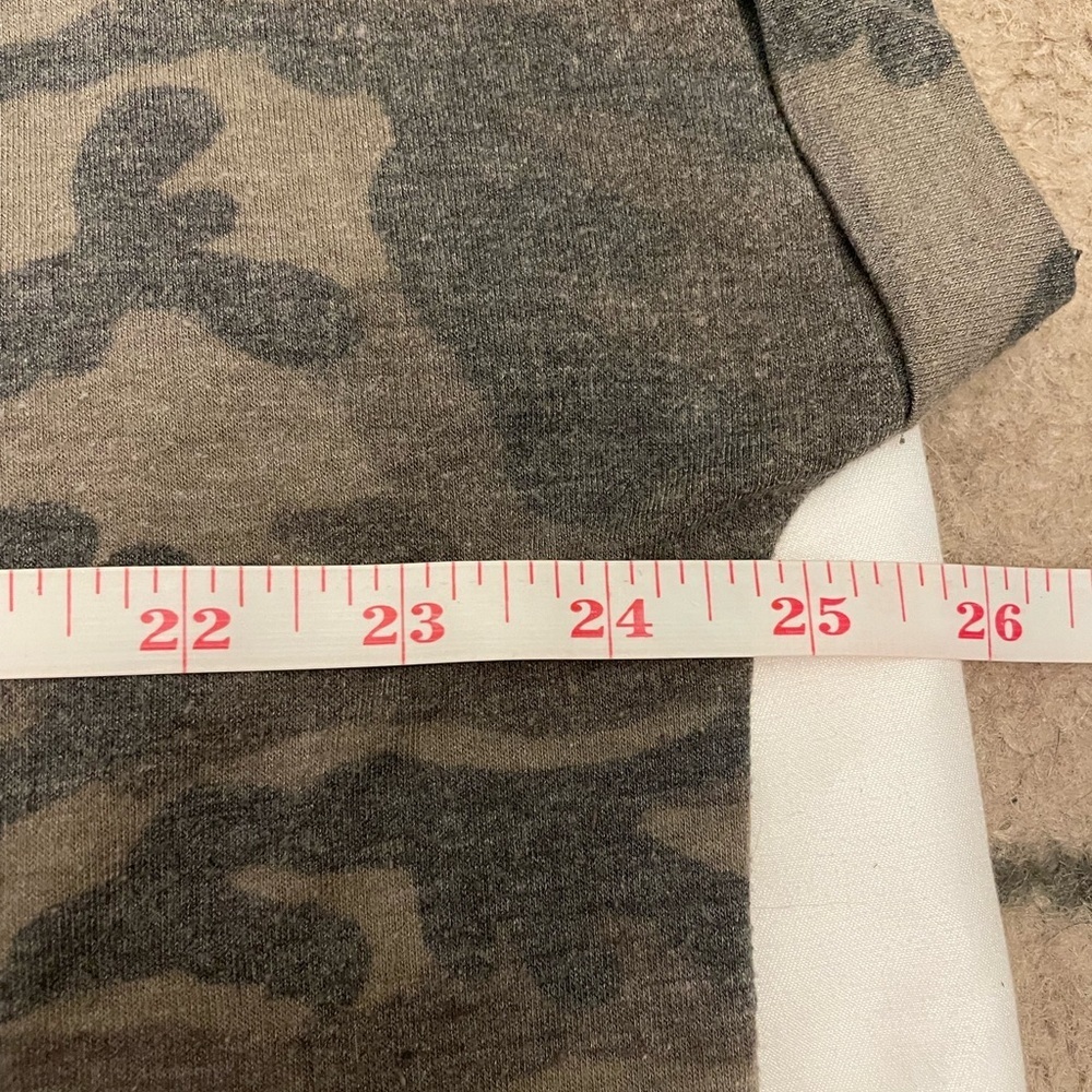 Misia Curvy size 1X tiger camo shirt - Picture 6 of 10